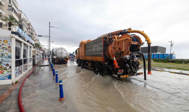 Basınç 991 mb’a düştü, deniz 85 santimetre yükseldi!