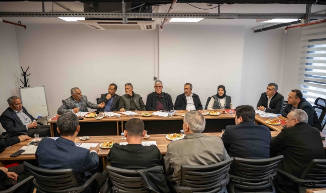 Başkan Ömer Eşki muhtarlarla buluştu: Bornova’yı birlikte yönetiyoruz