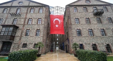 Başkan Tugay duyurdu: Meslek Fabrikası'nın tahliyesi durduruldu