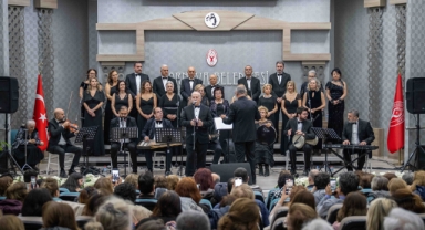 Bornova'da müzikle 'laik cumhuriyet' vurgusu