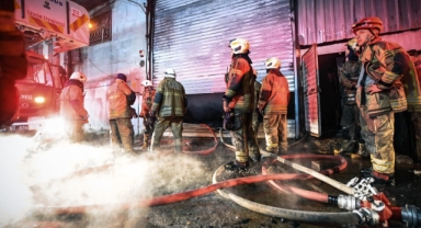 Buca’da mobilya atölyesinde yangın alarmı 