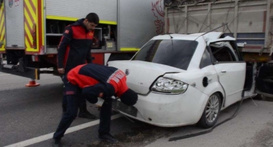 Cenaze yolunda feci kaza: 2 kişi hayatını kaybetti