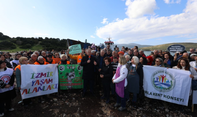 Çevreciler, hurda gemiye karşı bir araya geldi!