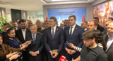 CHP İzmir’de tüzük vurgusu: Zeybek'ten kongre sinyali!
