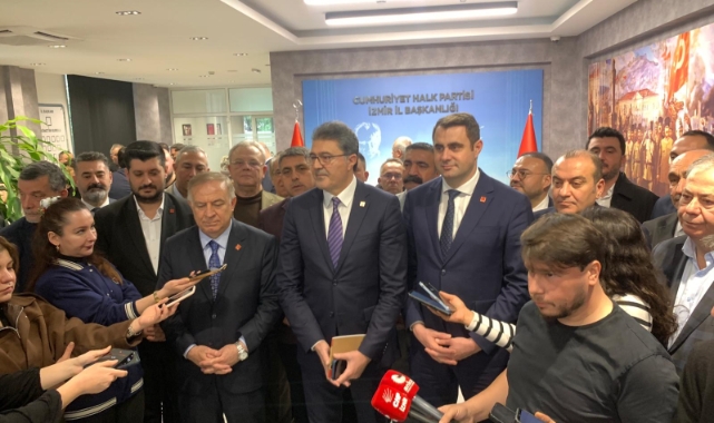 CHP İzmir’de tüzük vurgusu: Zeybek'ten kongre sinyali!
