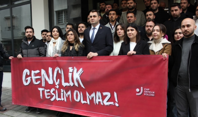 CHP'li gençlerden 'tutuklamalara' tepki: Siyaset yapmamamız isteniyor!