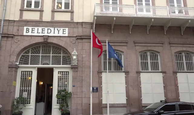 CHP'li Yücel'den bakanlığa soru önergesi: Bu taşınmazlar İzmirlinin tapulu malı!