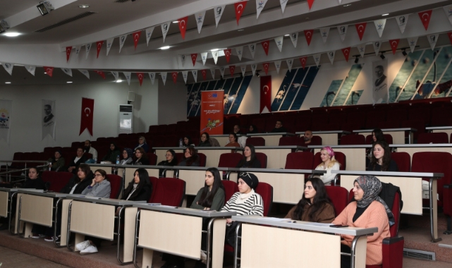 Çiğli’de İstihdam Garantili Kurslara Yoğun İlgi