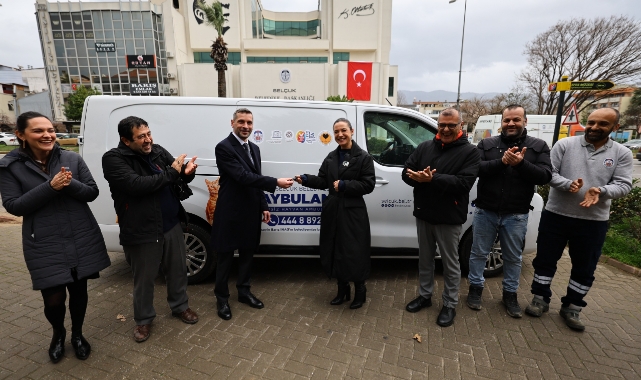 Efes Selçuk Belediyesi’ne Hayvan Ambulansı Bağışı