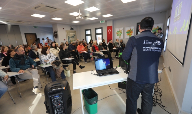  Efes Selçuk’ta kompost eğitimi yoğun ilgi gördü