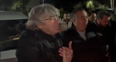 Ege KYK'de öğrenciler eylem yaptı: Sıcak su yok, yemek yok, asansör yok!