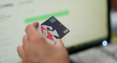 İzmir’de emeklilere 30 milyon lirayı aşan destek