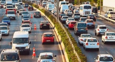 İzmir'de trafiğe kayıtlı araç sayısı açıklandı!