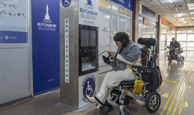İzmir’den “özgürlük istasyonu”