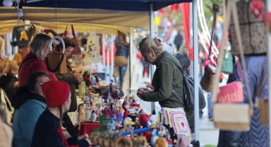 Konak’ın Sevgililer Günü El Emeği Kermesi başladı