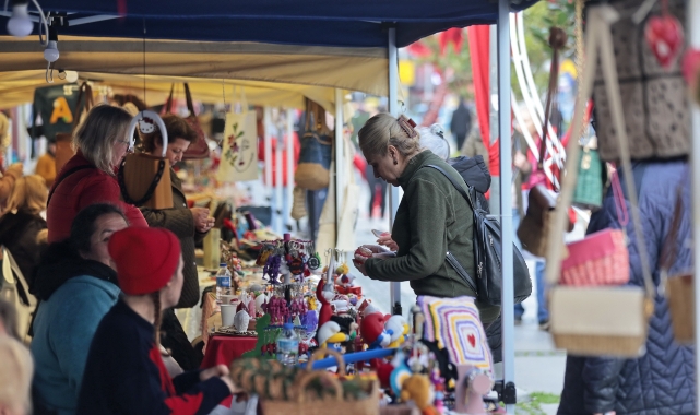 Konak’ın Sevgililer Günü El Emeği Kermesi başladı