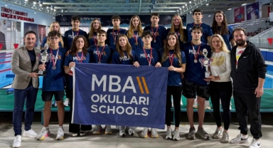 MBA Okulları Dokuz Eylül Kampüsü Yüzmede Türkiye Zirvesinde