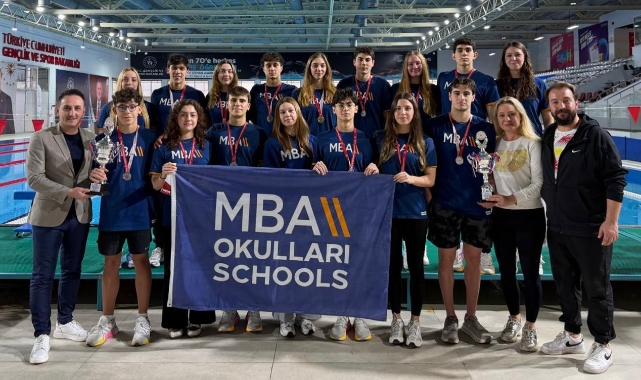 MBA Okulları Dokuz Eylül Kampüsü Yüzmede Türkiye Zirvesinde