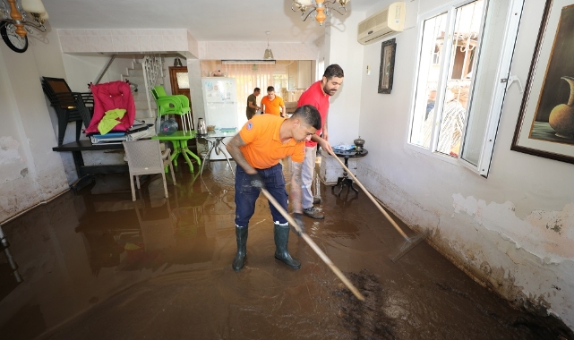 Menderes Belediyesi’nden Vatandaşa Temizlik Desteği