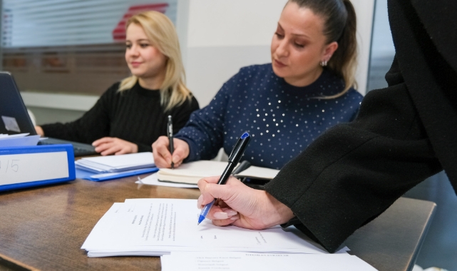 Menemenli gençlere YKS desteğine devam