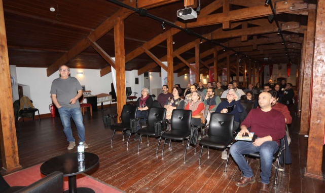 Selçuk Efes Kent Belleği'nde babalar için 'başarı' söyleşisi