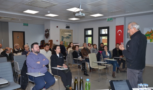 Toprak Okulu’nda Zeytinyağı Tadım Etkinliği Yoğun İlgi Gördü