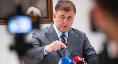 Tugay'dan İzmirli siyasetçilere sitem ve çağrı: 