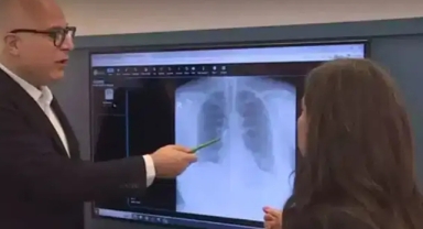 Uyandığında dişlerini bulamadı: Kadın hayatının şokunu yaşadı!