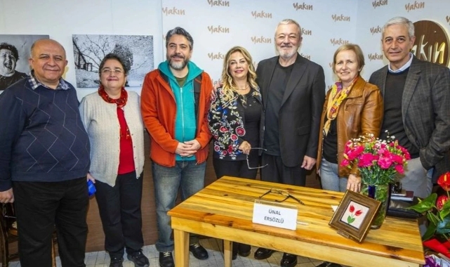 Yazar Ünal Ersözlü, okurlarıyla bir araya geldi