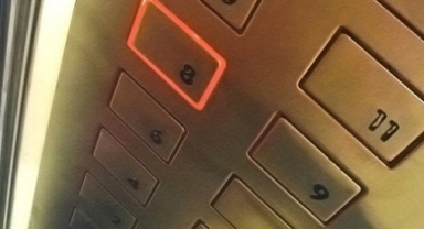 3 bin riskli asansör için uyarı: Kesinlikle kullanmayın!