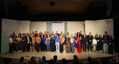 Başkan Kınay'dan anlamlı 27 Mart konuşması: Tiyatro hayat demektir