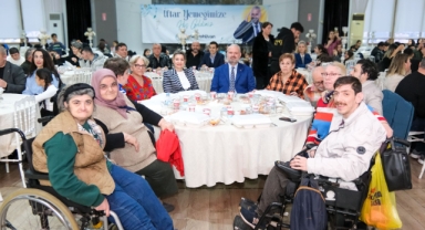 Başkan Pehlivan, Menemenlilerle gönül sofralarında buluştu