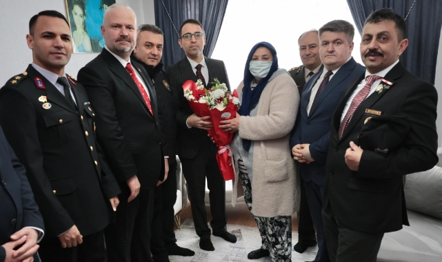 Başkan Pehlivan, şehit ailelerini ziyaret etti