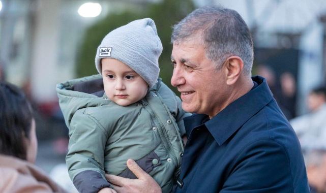 Başkan Tugay'dan 'bayramlıksız çocuk kalmasın' çağrısına destek!