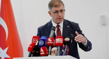 Başkan Tugay'dan Vakıflar'a tepki: Çok büyük bir hata!