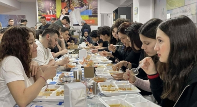 Bornova’da Gençlerle İftar