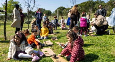 Bornova’da minikler öğrenerek eğlendi