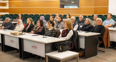 Bornova’da muhtarlar için Dijital Dönüşüm Eğitim