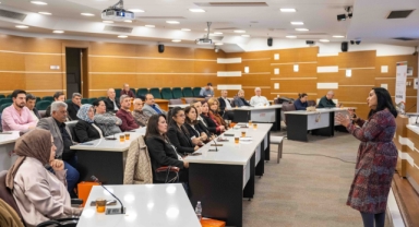 Bornova Muhtarlar Akademisi tamamlandı