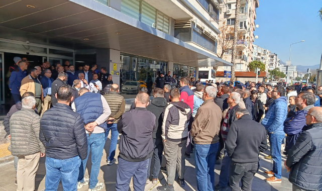 'Bostanlı Tekstil Günleri'ne karşı pazarcılar bir araya geldi!