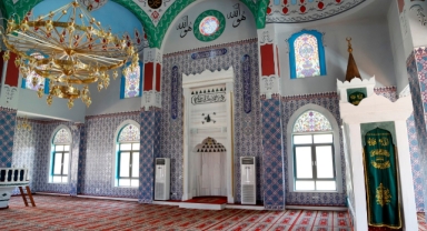 Camiide yarı çıplak video paylaşmıştı: O şahıs gözaltına alındı!