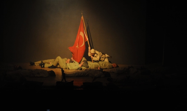 Çanakkale ruhu Karşıyaka’da sahneye taşındı