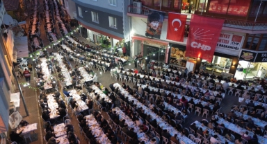 CHP Kemalpaşa İlçe Başkanlığı'ndan binlerce kişilik iftar buluşması