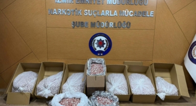 İzmir'de uyuşturucu operasyonu: 356 bin sentetik ecza ele geçirildi!