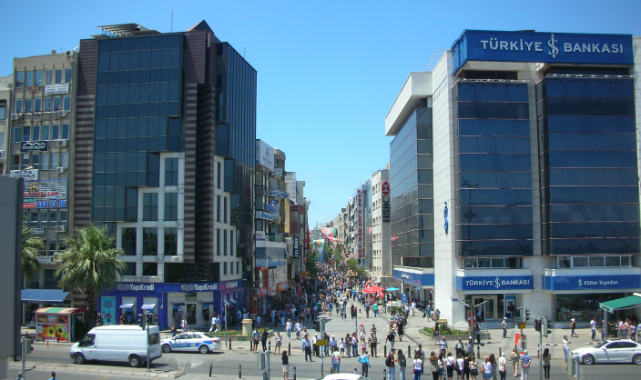 Karşıyaka'nın nüfusunda durgunlaşma, işletme sayısında artış!