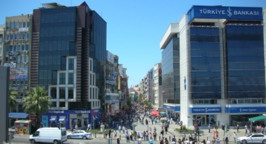 Karşıyaka'nın nüfusunda durgunlaşma, işletme sayısında artış!