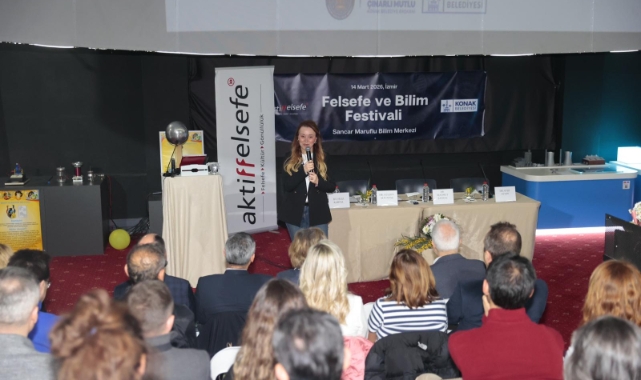 Konak’ta Felsefe ve Bilim Festivali’ne yoğun ilgi