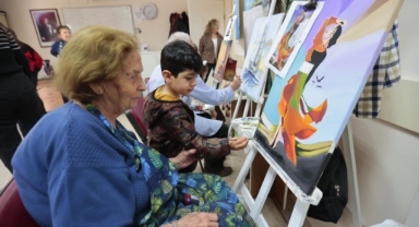 Konaklı çocuklardan büyüklere bayram şekeri gibi ziyaret