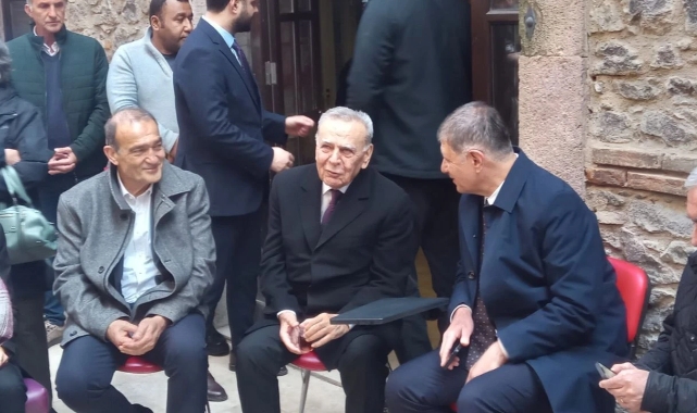 Meslek Fabrikası nöbetine Kocaoğlu'ndan destek!