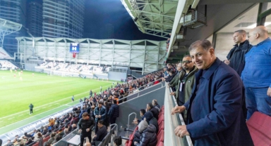 Tugay'dan 'Karşıyaka Stadı' için söz: İnşaatında çalışacağım, ilk golü atacağım!